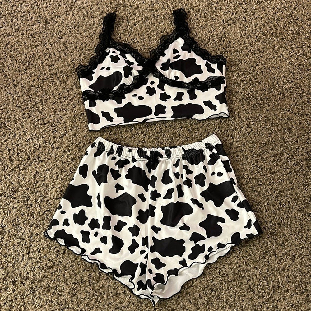 New Pj set, cow print